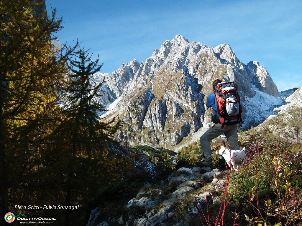 31 In vista del rifugio .JPG